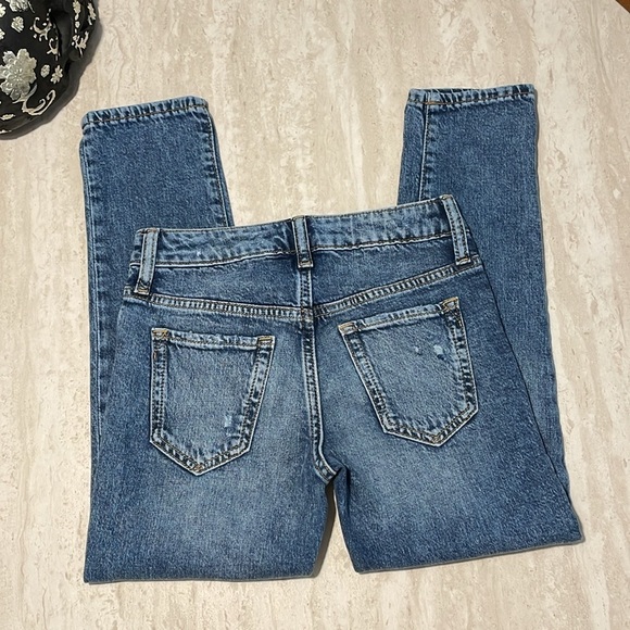 MINT Gap Little Girl Ripped Girlfriend Jeans *7 - Picture 8 of 11